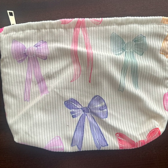 Handbags - Colorful Bow Print Pouch